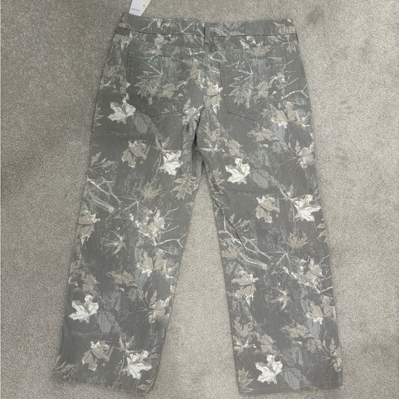 NWT Hollister Camo Baggy Jeans - Picture 4 of 4